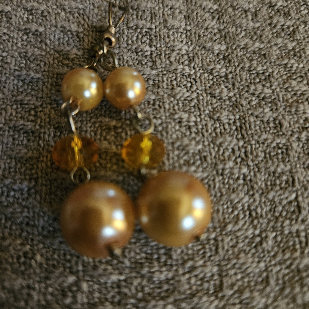 Earring Bonanza - Picture 3 of 7